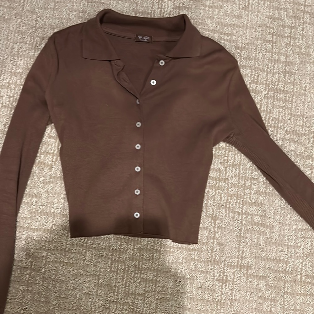 No stains brand new brandy Melville Johngalt tight longsleeve button up.